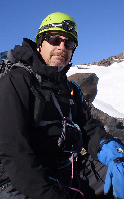 john knutson summit mt rainier